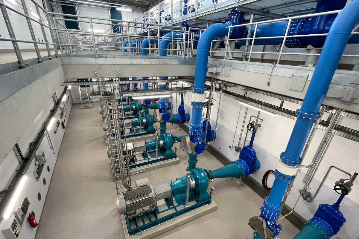 Blick von oben in ein Pumpwerk