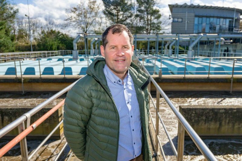 Achim Höcherl auf der Kläranlage